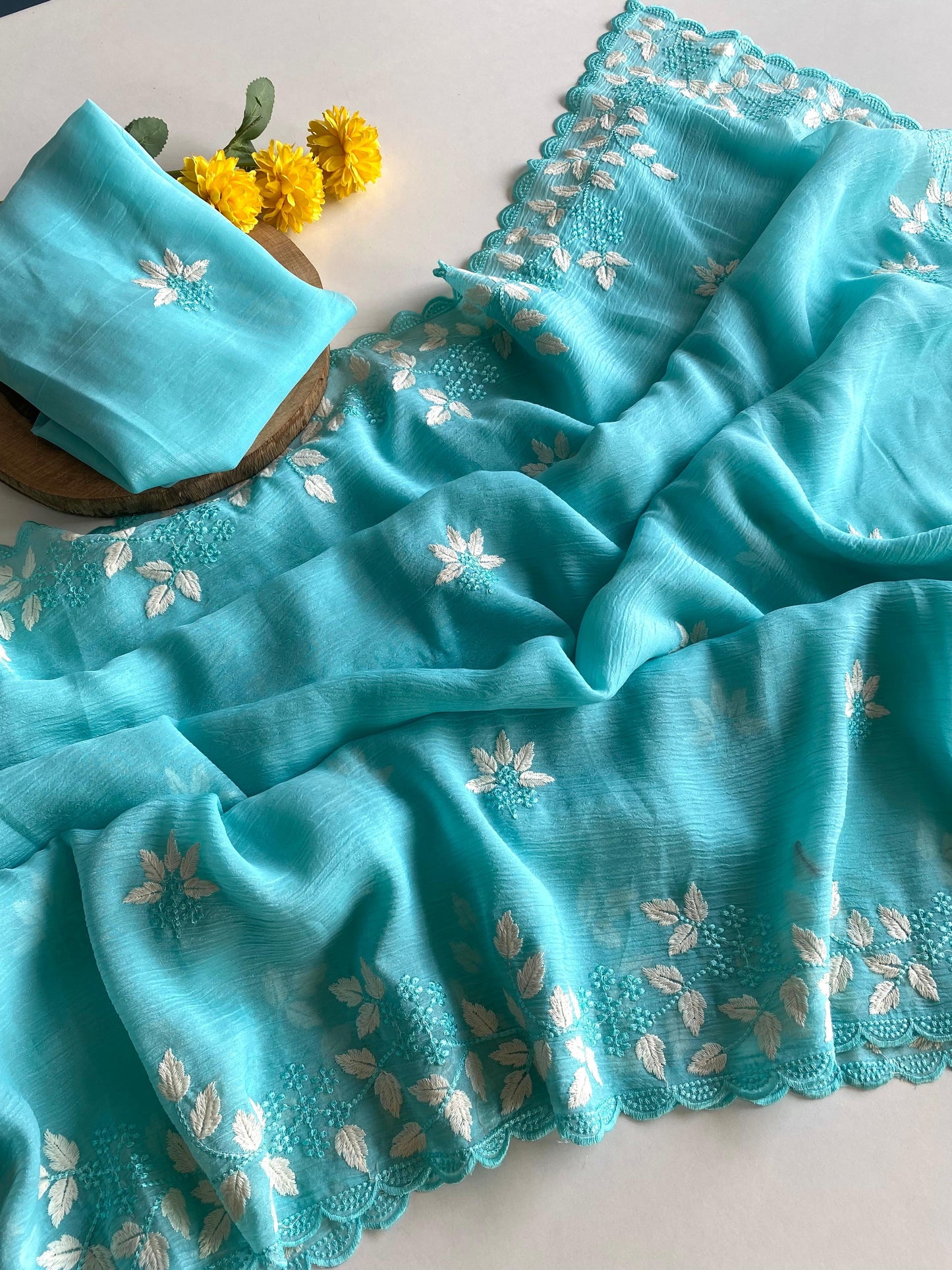 Shimmer georgette crush saree
