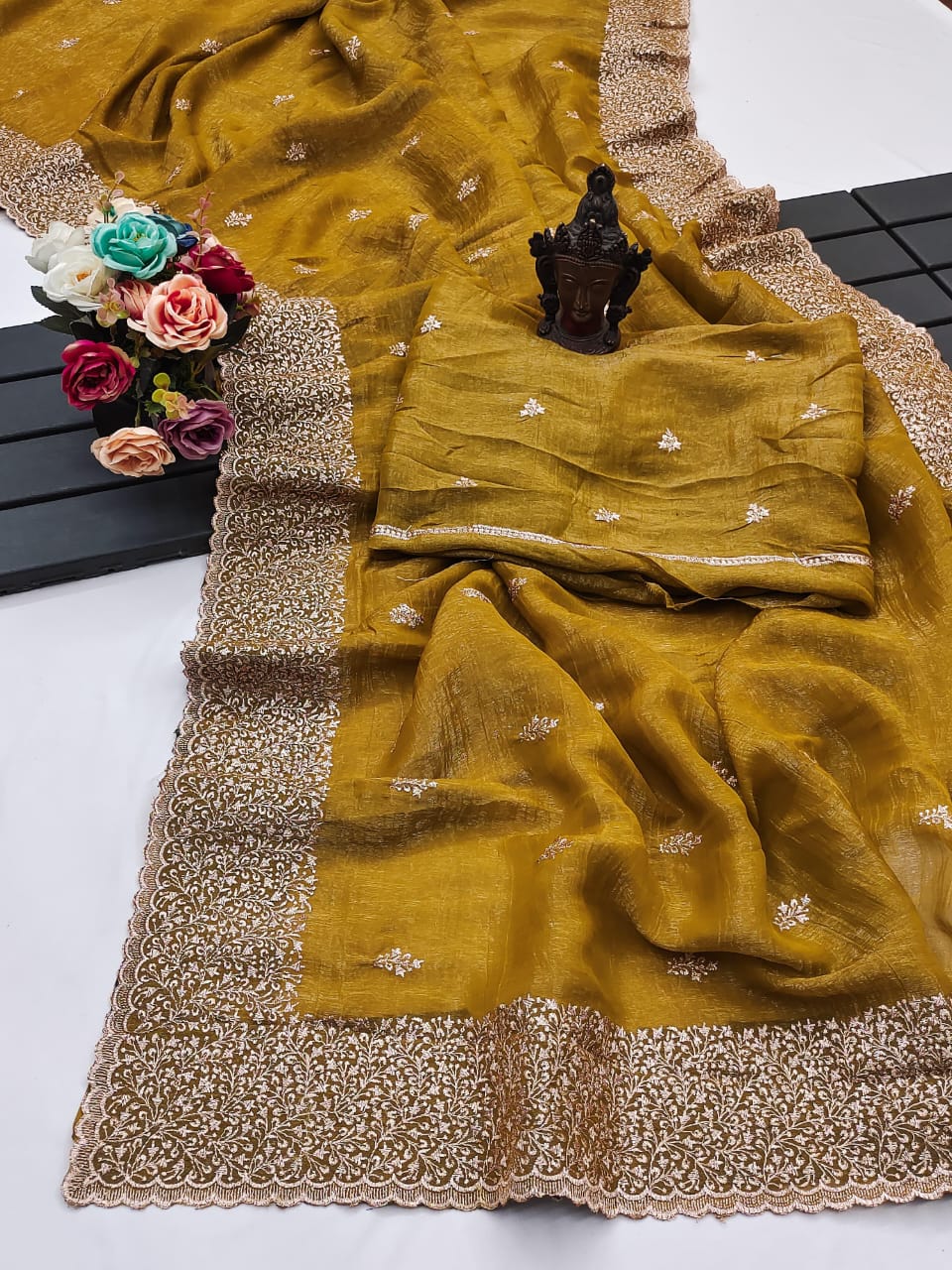 Crunchy Saree