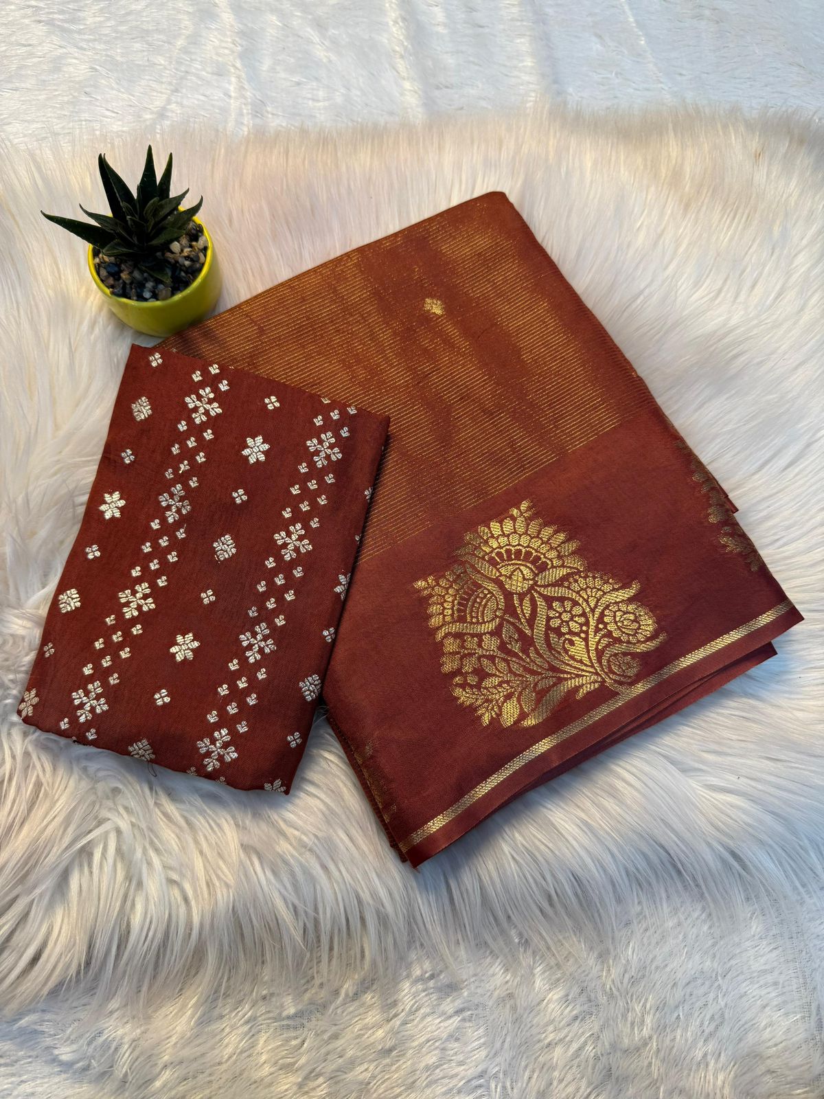 Munga Crepe Saree