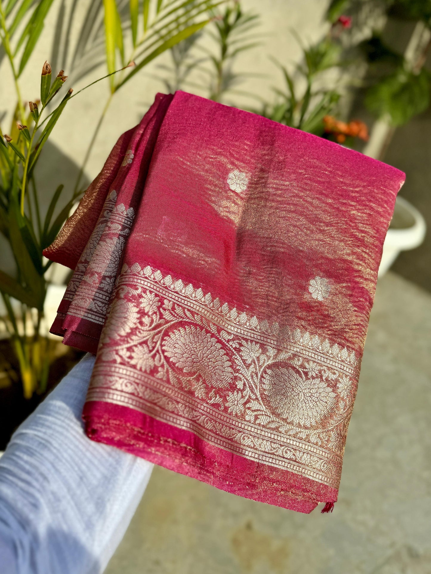 Banarasi Crushed Tissue