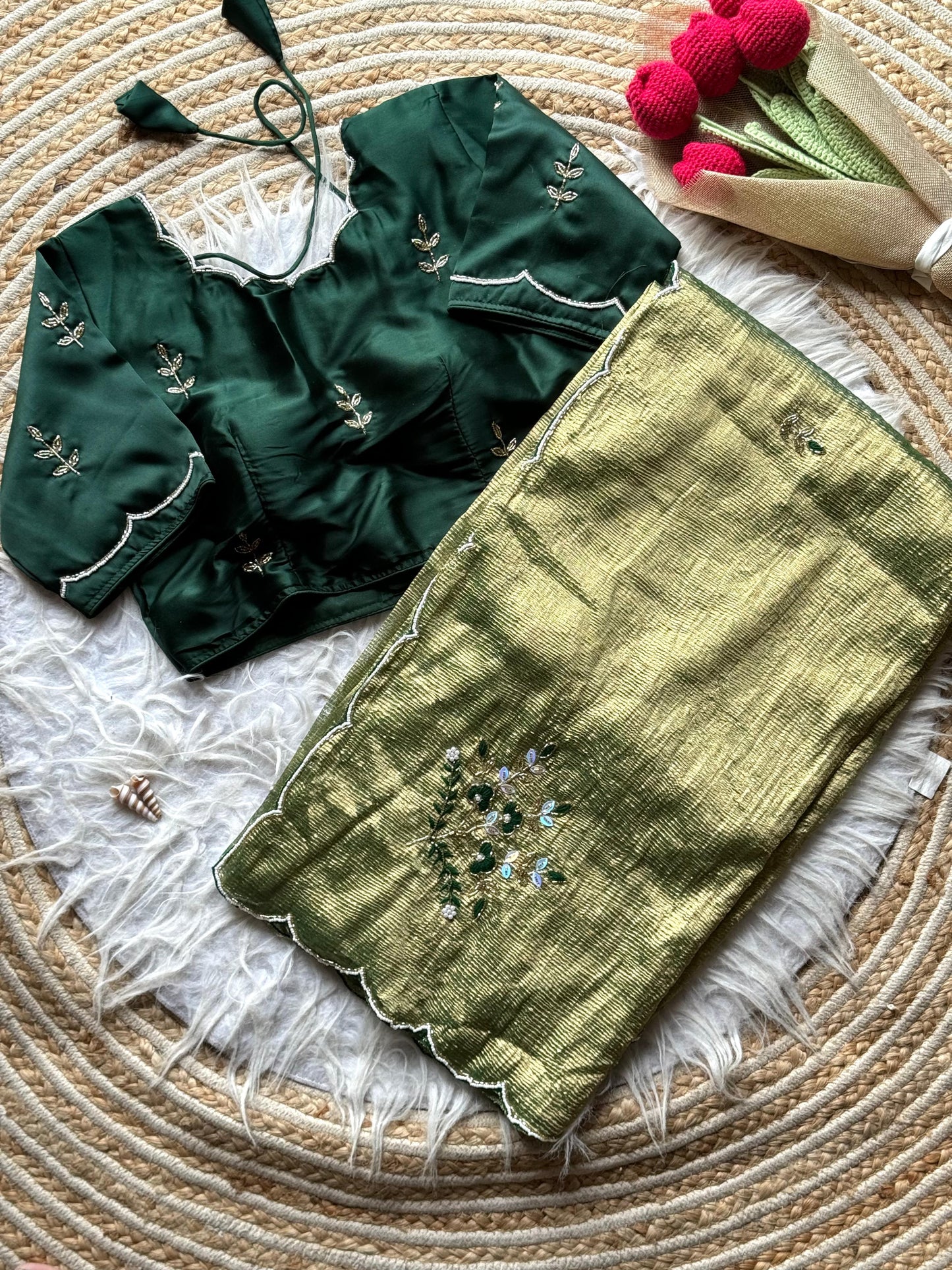 Crushed Tissue Zari Saree