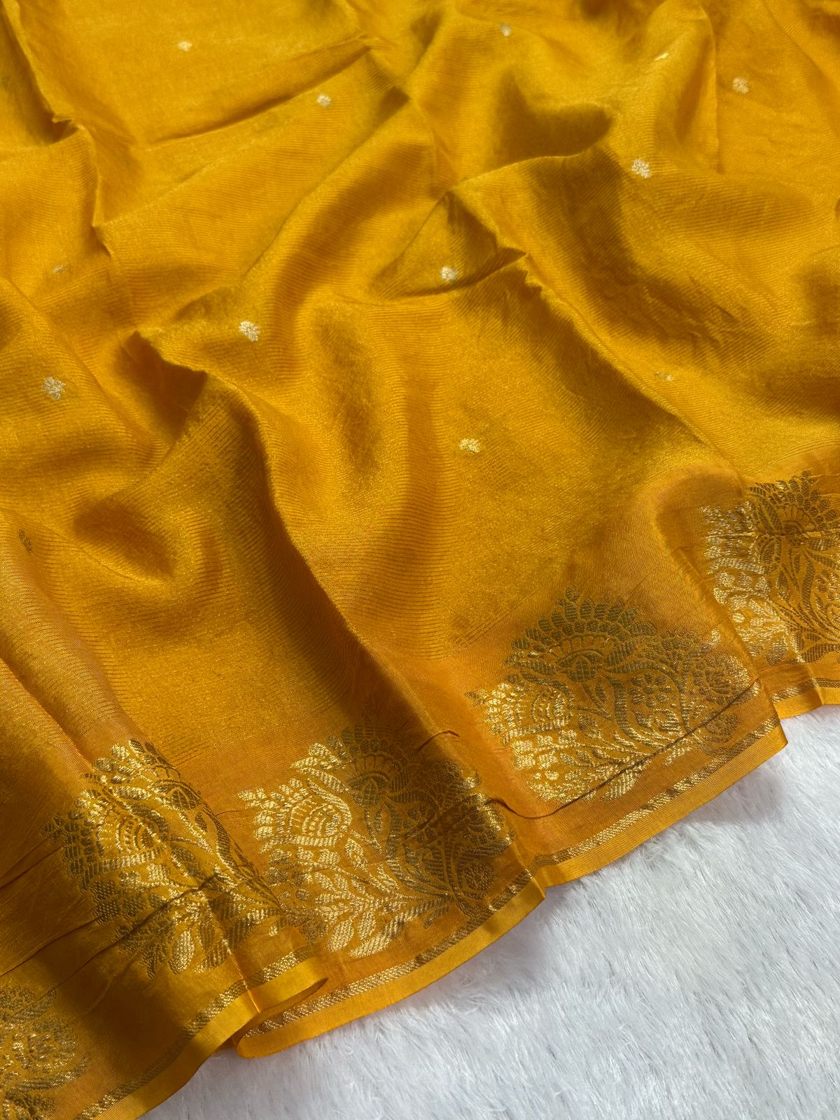 Munga Crepe Saree