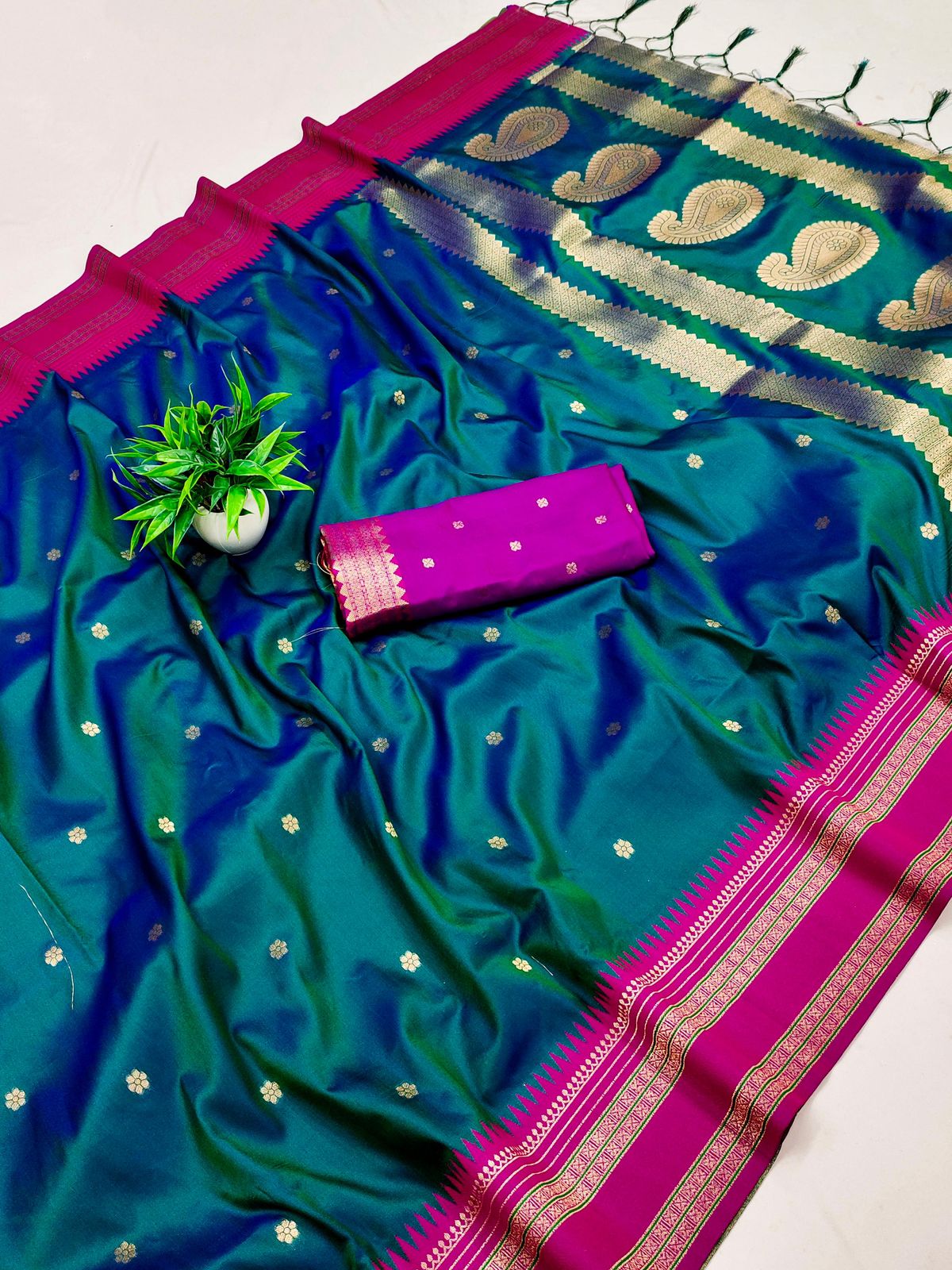 Narayan Pet Saree