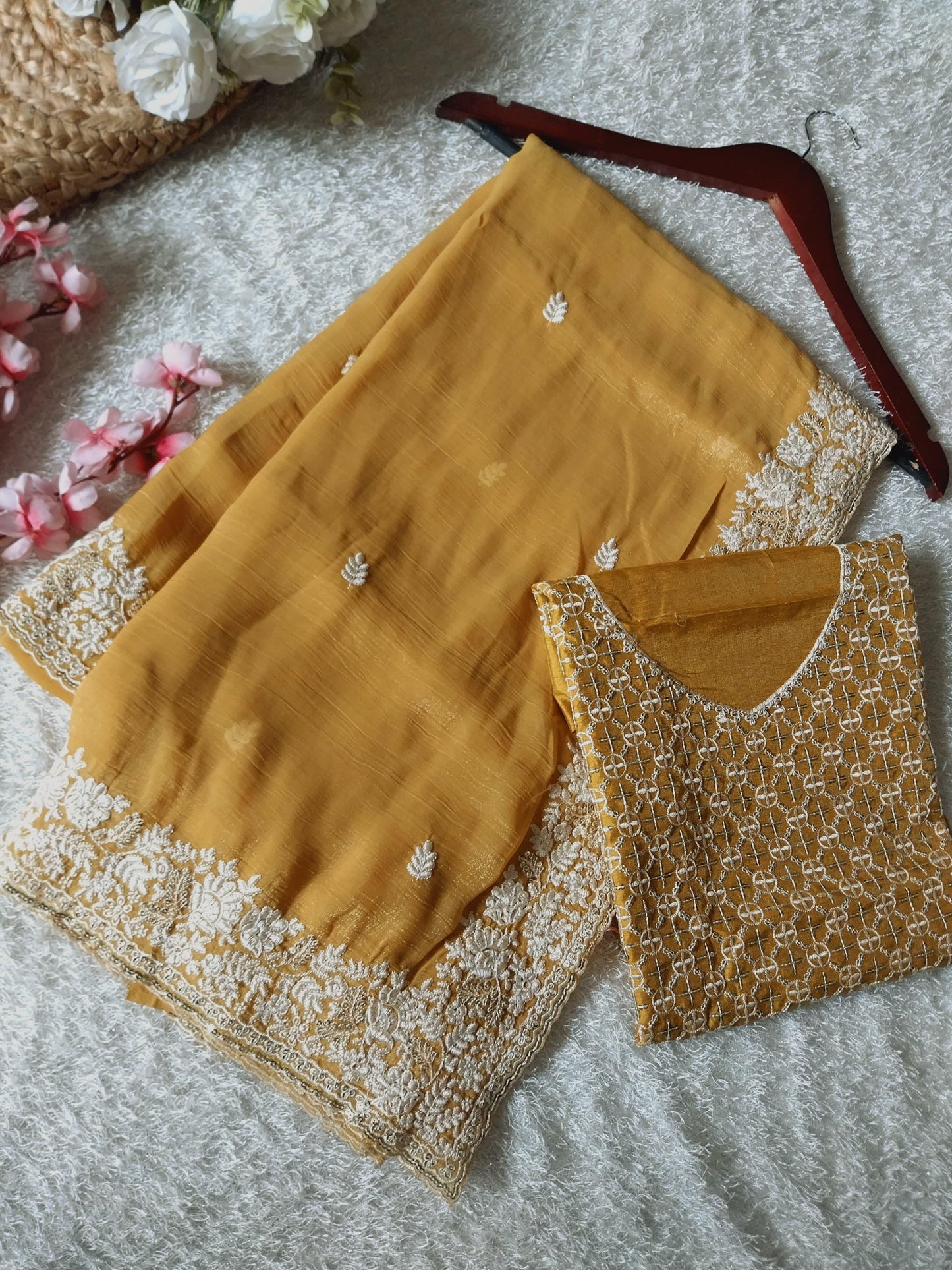 Crunchy Fabric Saree