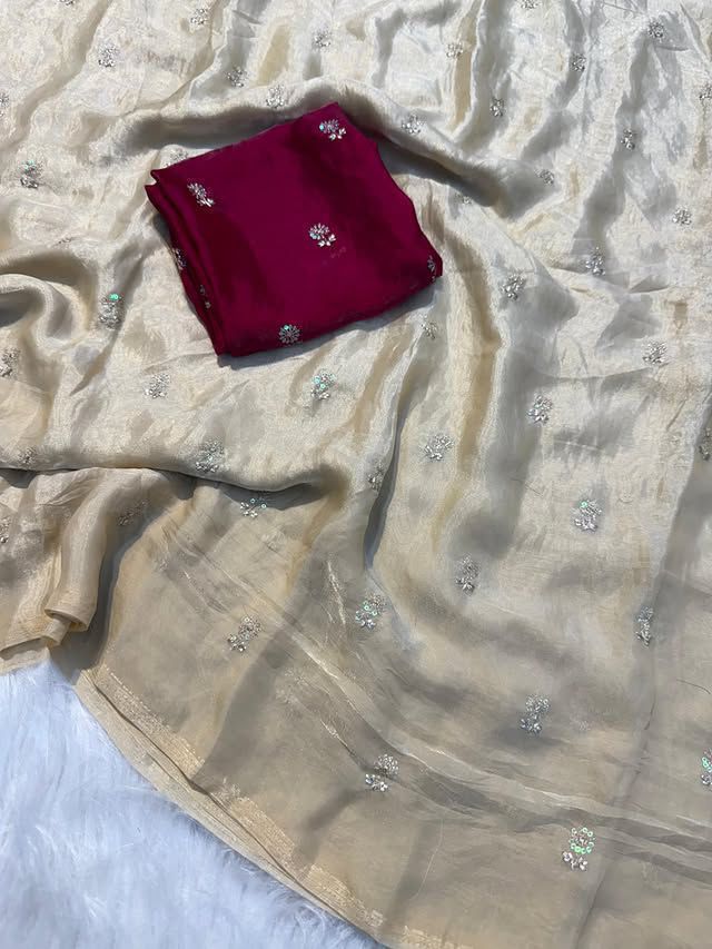 Butti Space Silk Saree